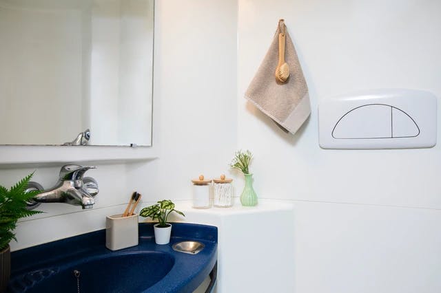 Ensuite Extra Large High Double