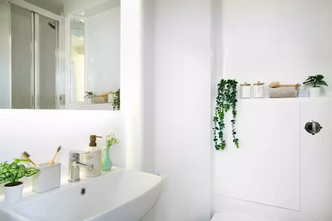 station-court-london-BATHROOM