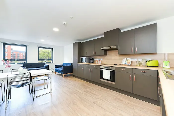 Ensuite gold waterfront