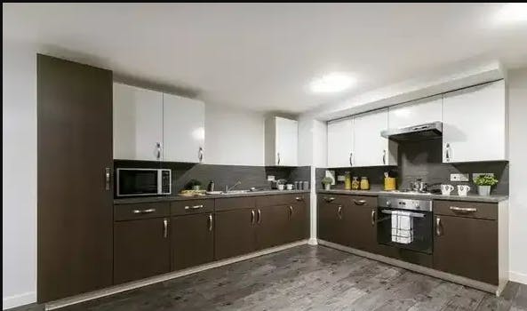 Ensuite