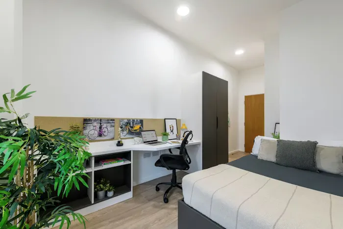 Ensuite plus waterfront