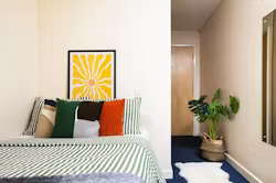 castle-court-leicester-leicester-Ensuite Large Standard Double