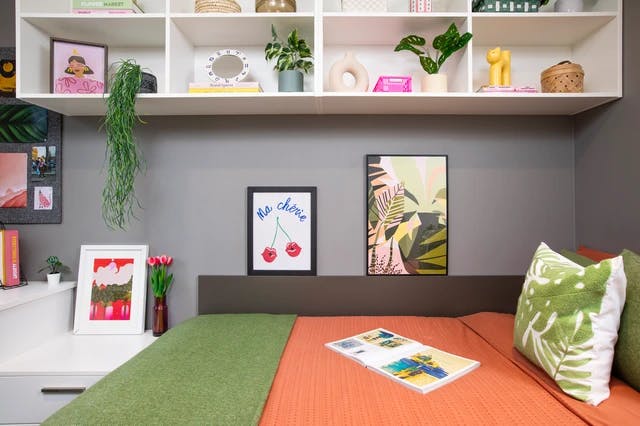 stapleton-house-london-Ensuite Small High Double