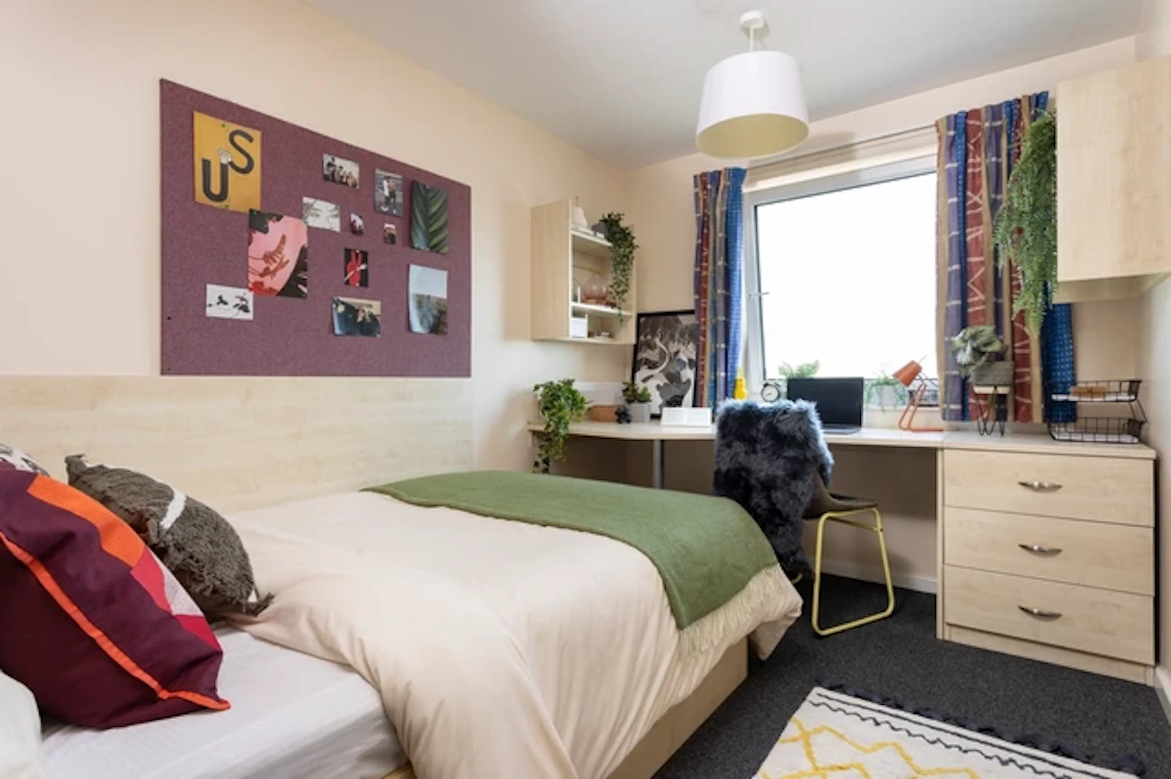 Ensuite Medium Standard Double ROOM 3