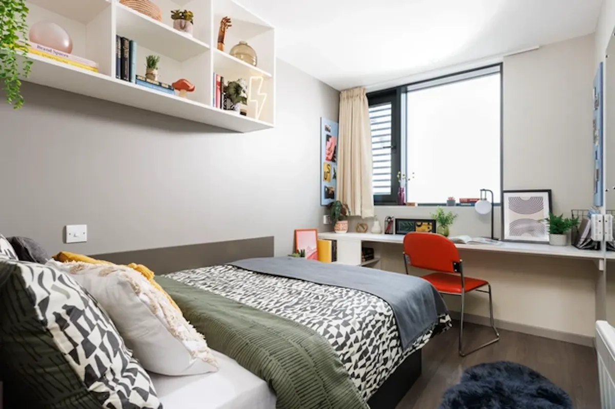 Ensuite Medium Standard Double ROOM