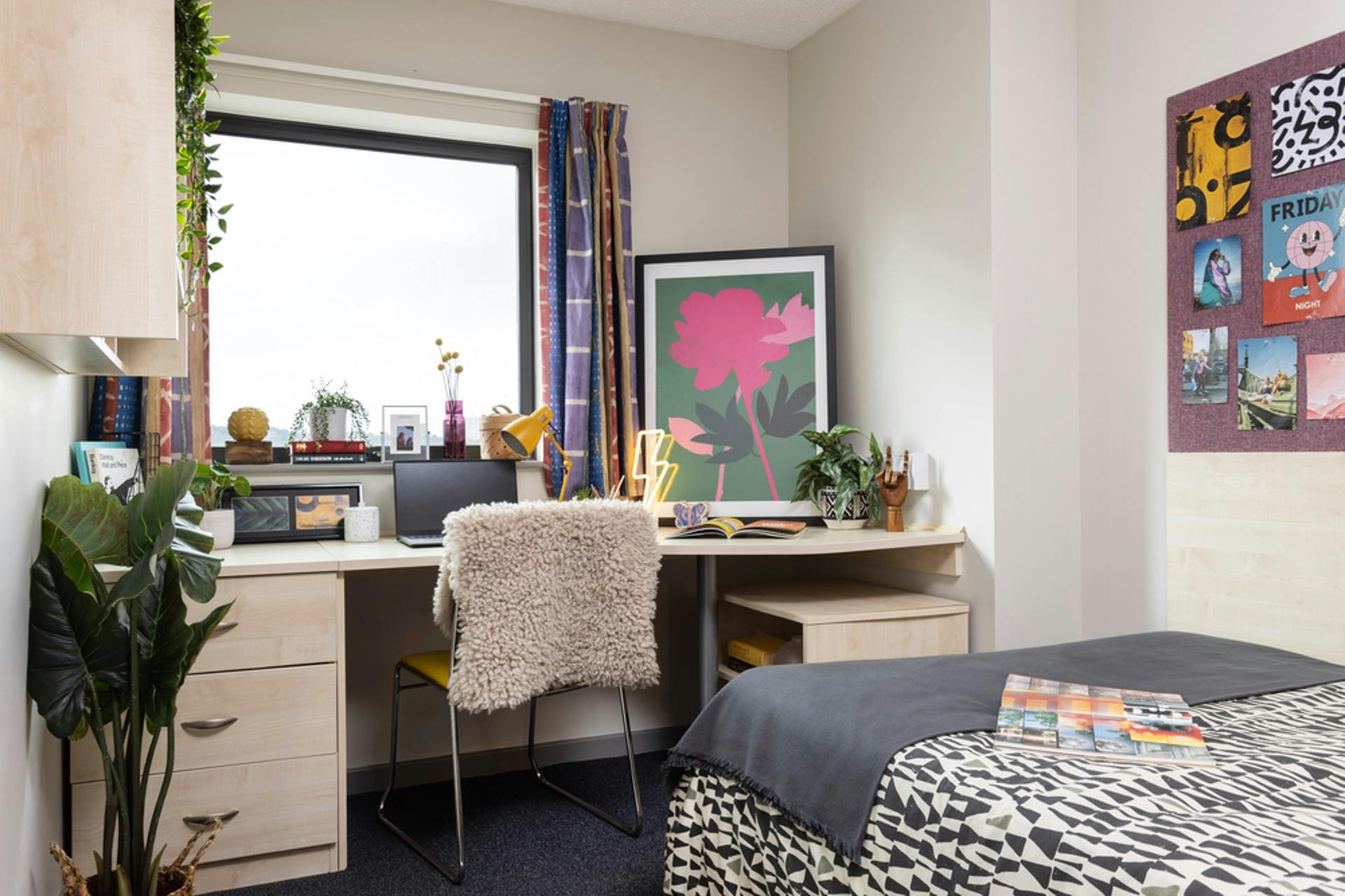 concept-place-leeds-Ensuite Large High Double