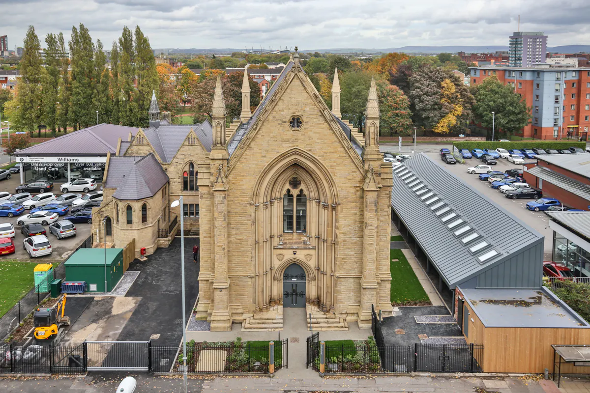 BUILDING