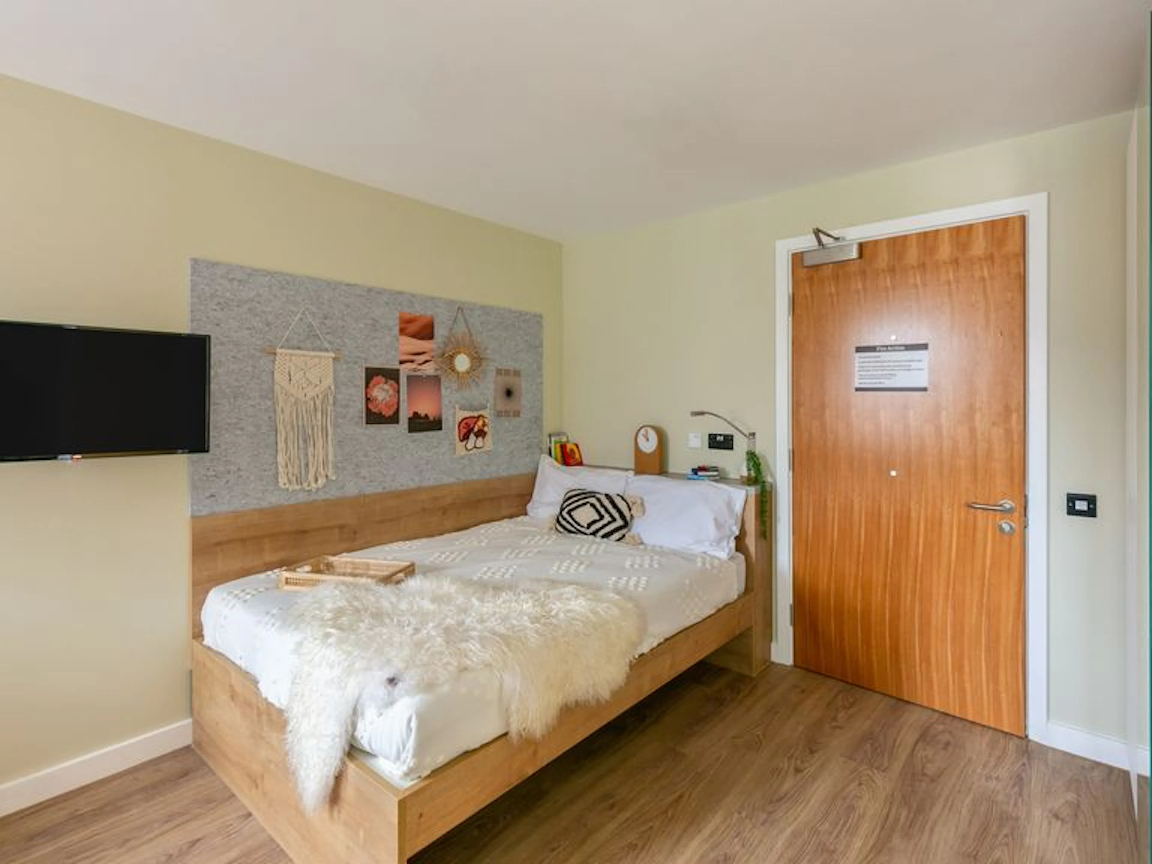 Extra Large Double Studio ROOM 3