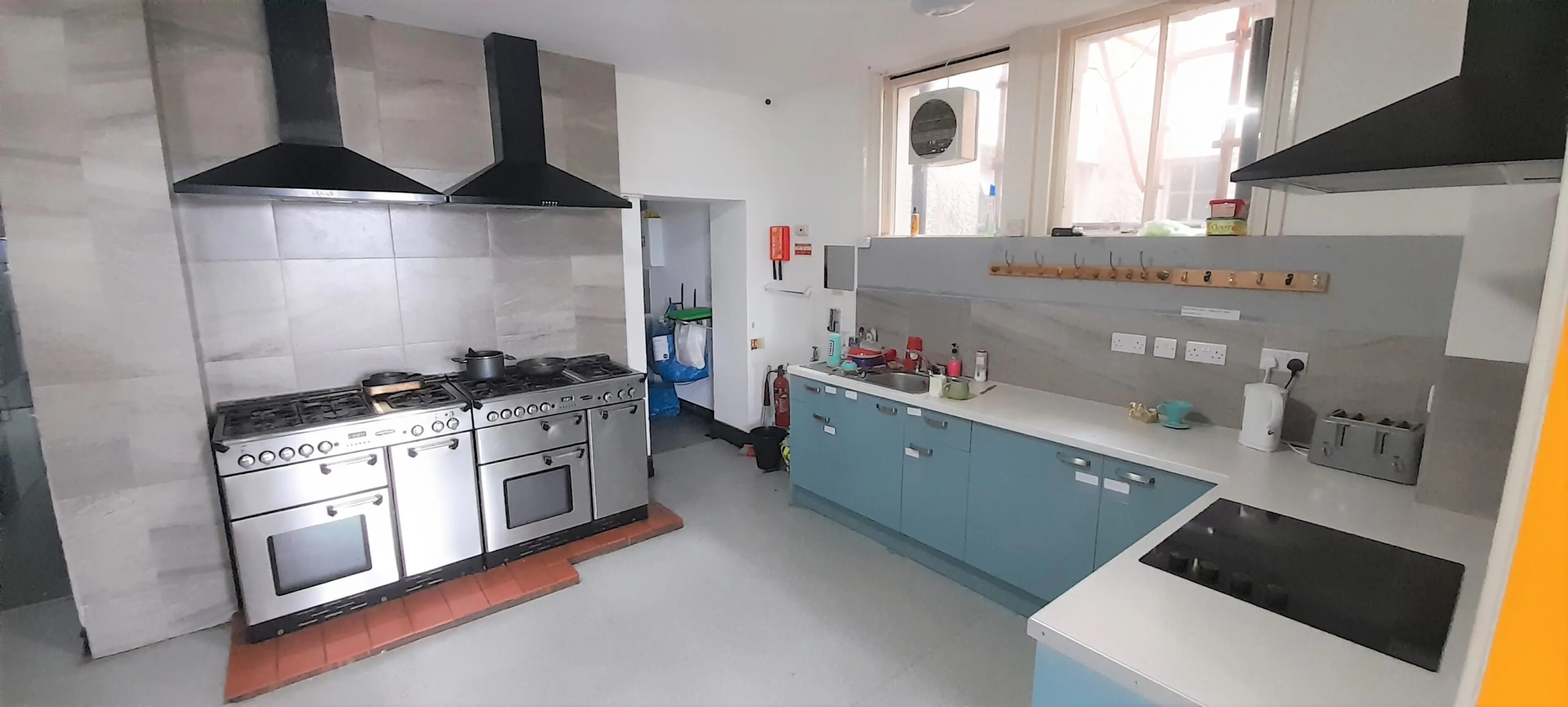 Extra Large Double KITCHEN 4