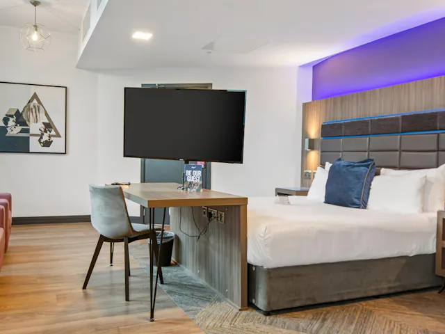 Family Grande room image 1