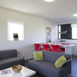 Western Sydney University Village Campbelltown Campus - 5 Bedroom Apartment