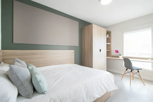 Flat 11, 7 room image 1