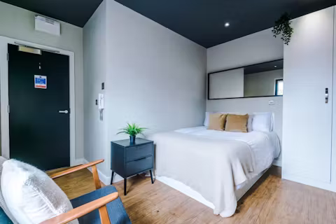 flat-13-160-upper-new-walk-leicester-ROOM