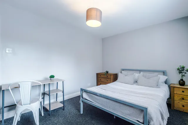 Flat 15, 2 Bedroom Apartment room image 1