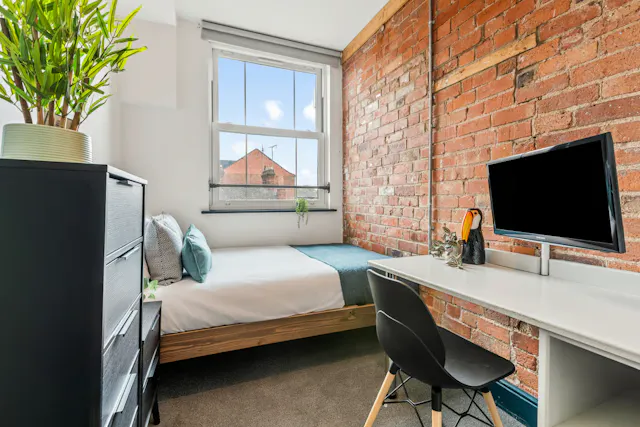 Flat 18 room image 1