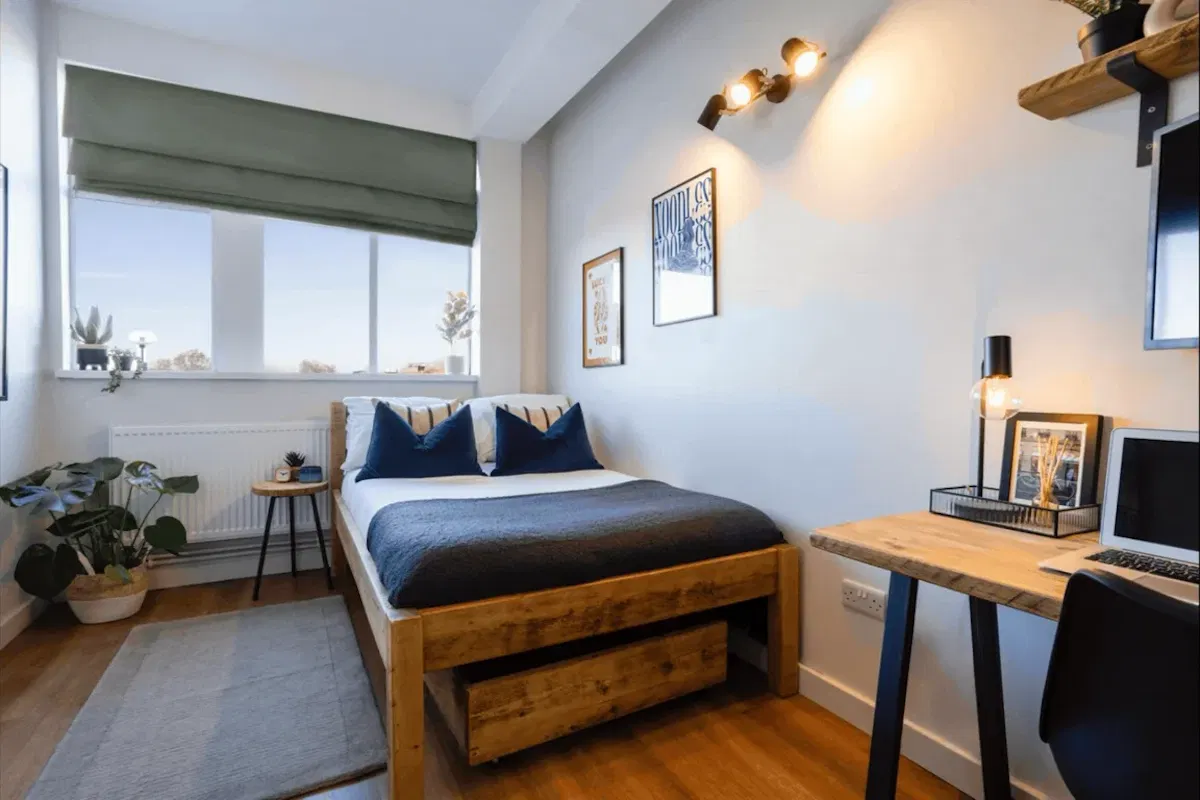 Flat 1 ROOM