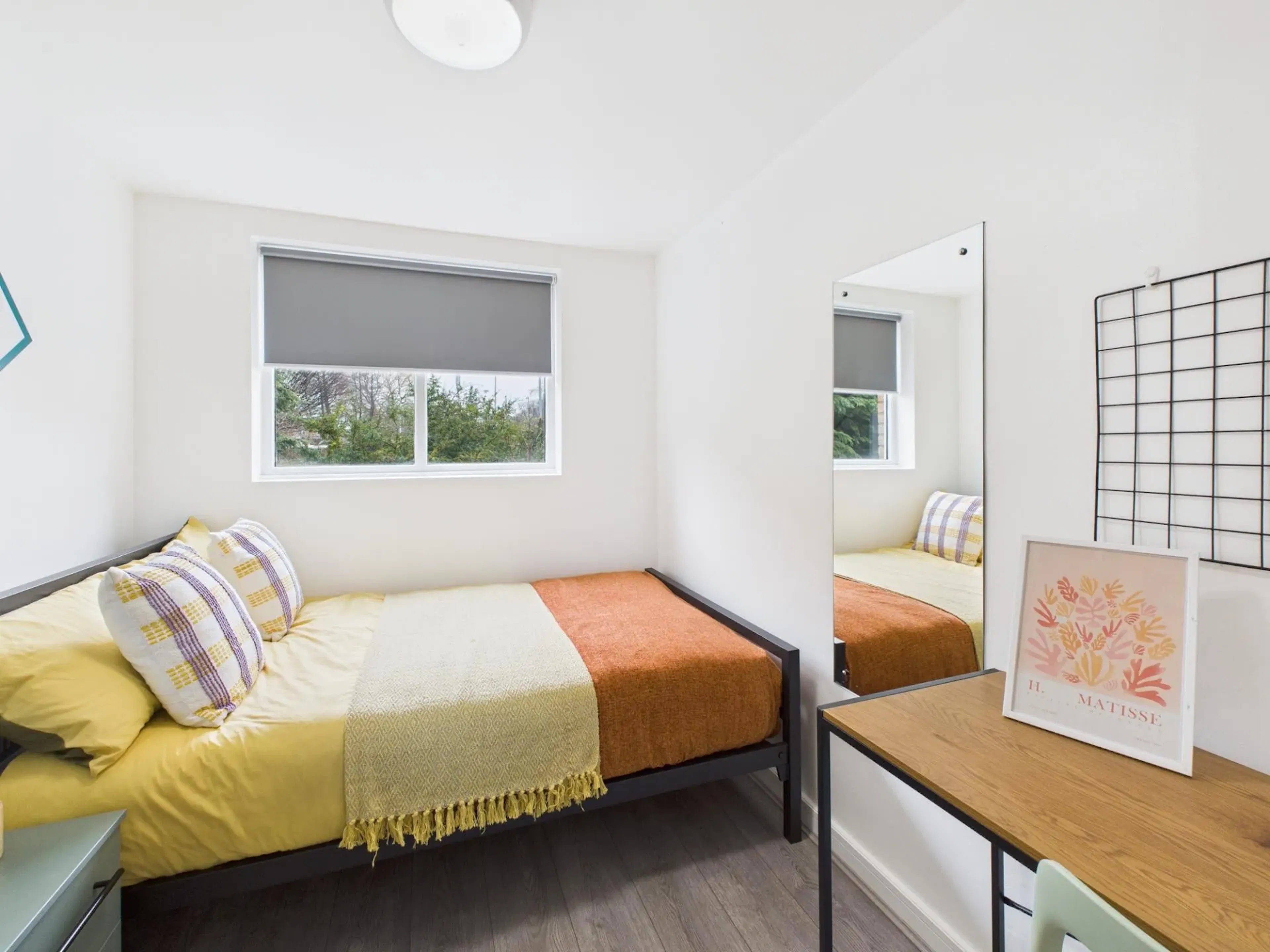2 Bedroom House Flat 1 ROOM 2