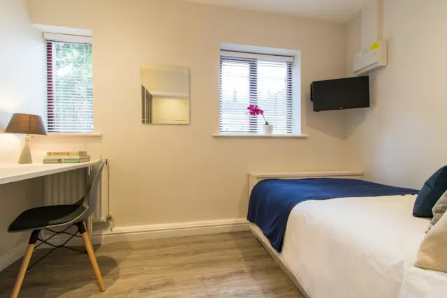 Flat 2 room image 1