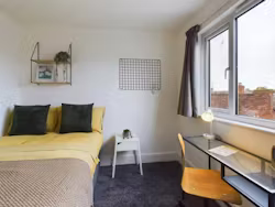 flat-5-265-edge-lane-l7-9lb-liverpool-4 Bedroom House - 5