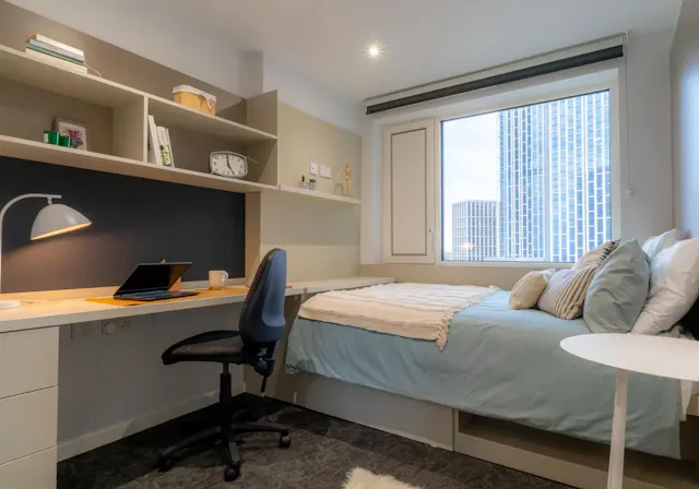 Silver En Suite room image 1