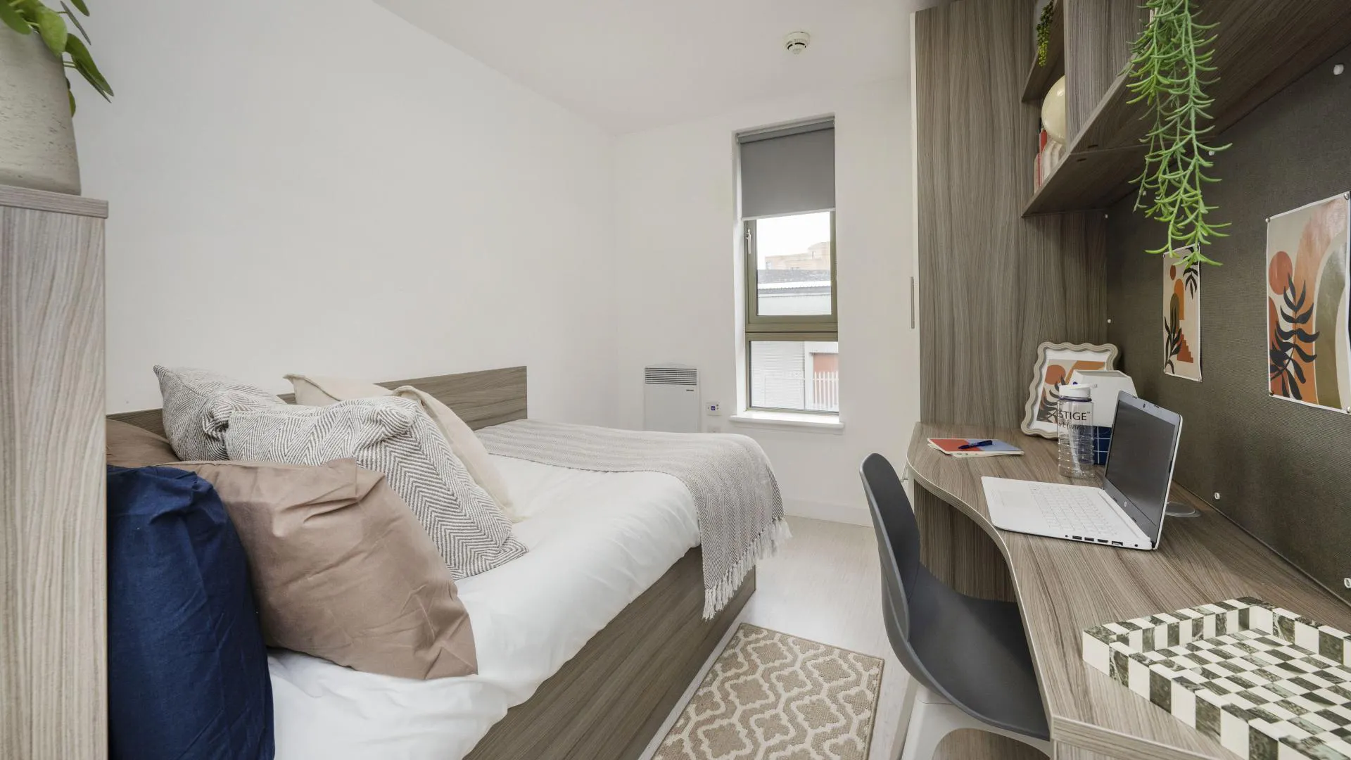 Silver Ensuite