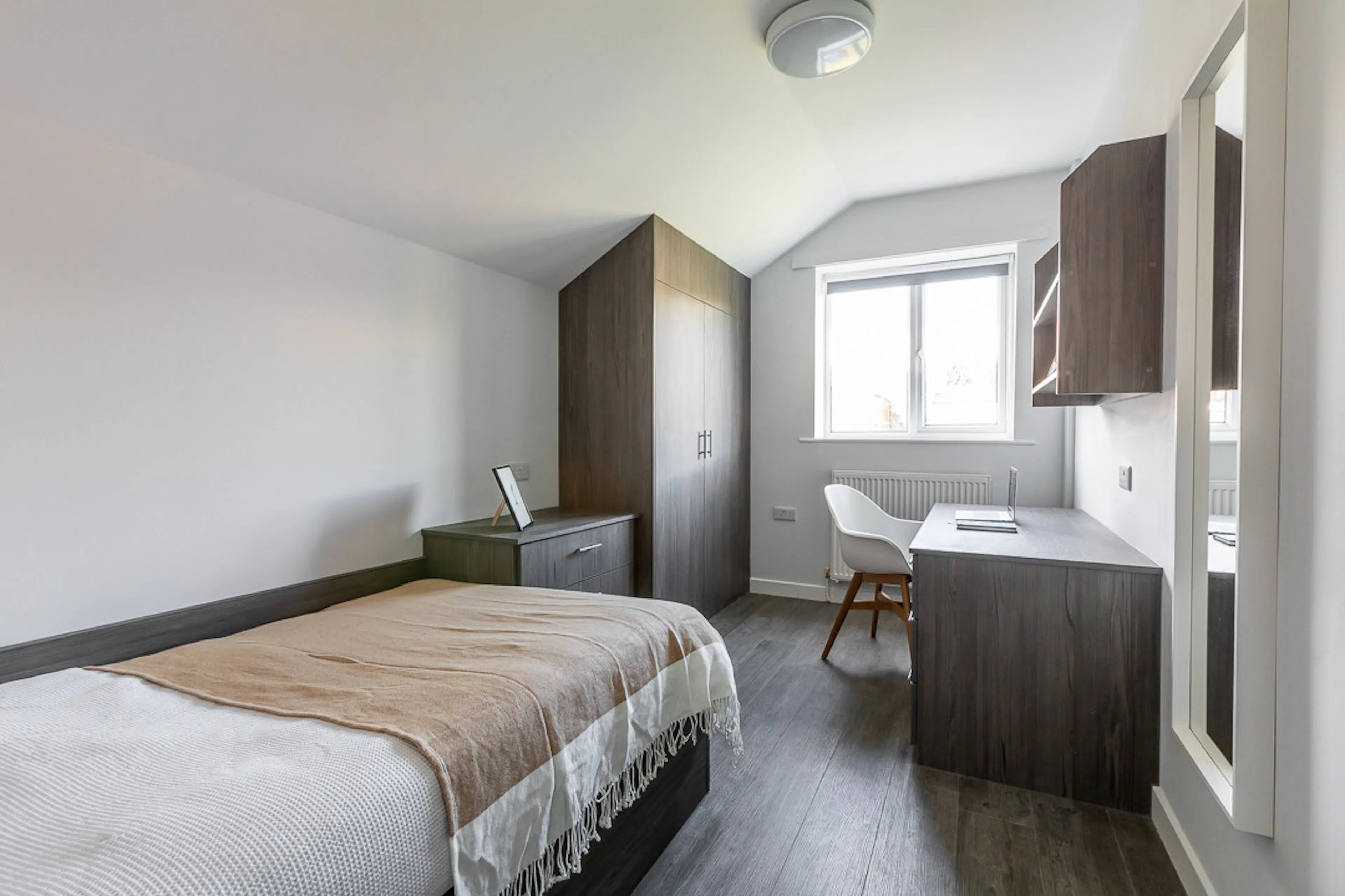 4 Bed Flat ROOM 4