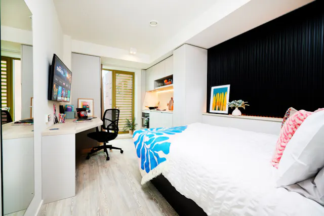 Lite room image 1