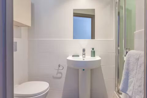 mercury-house-bournemouth-BATHROOM