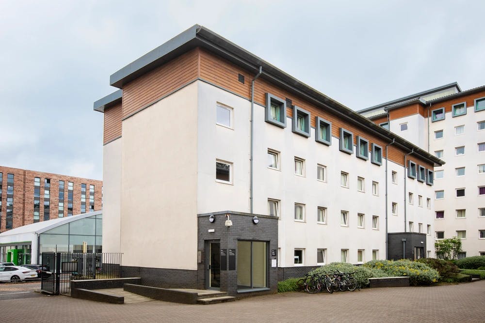 BUILDING
