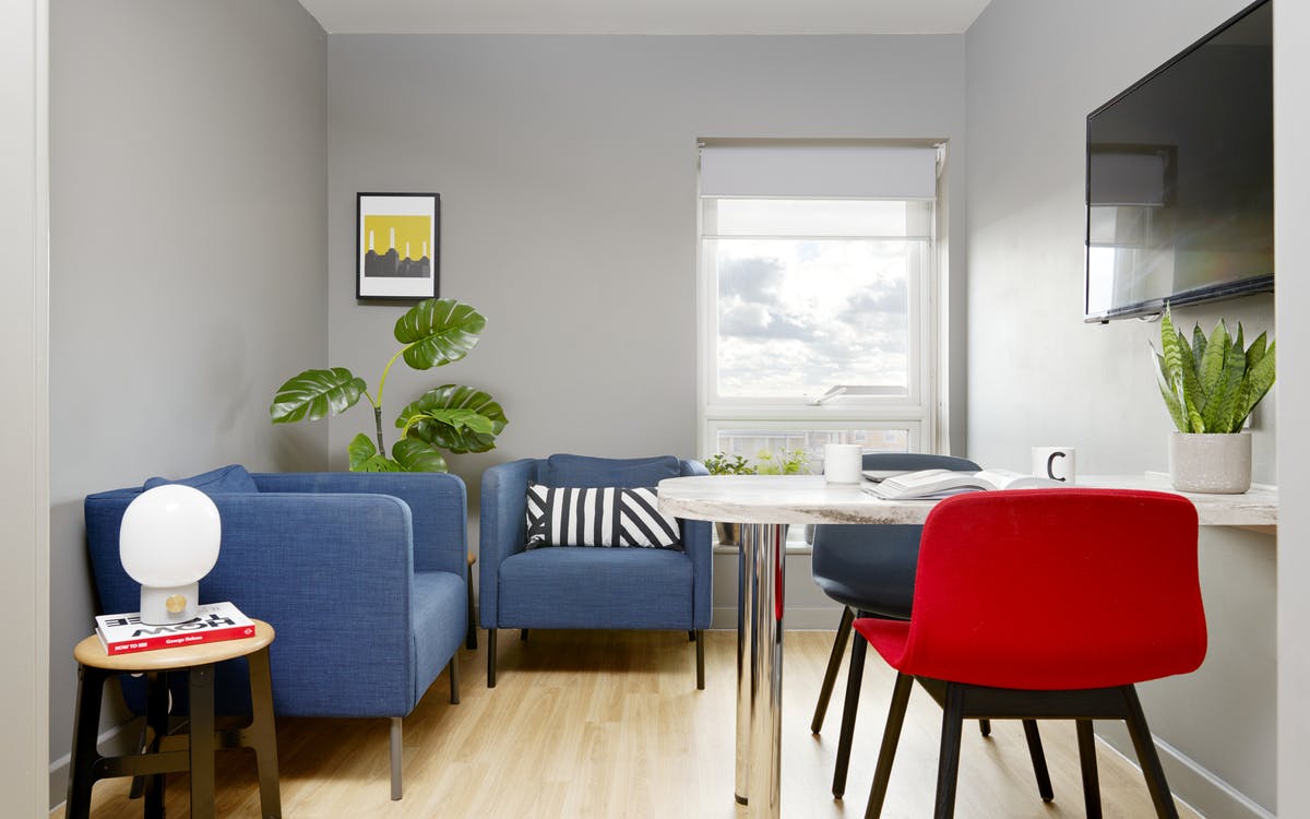 Goddard Apartment (2 bedroom large)