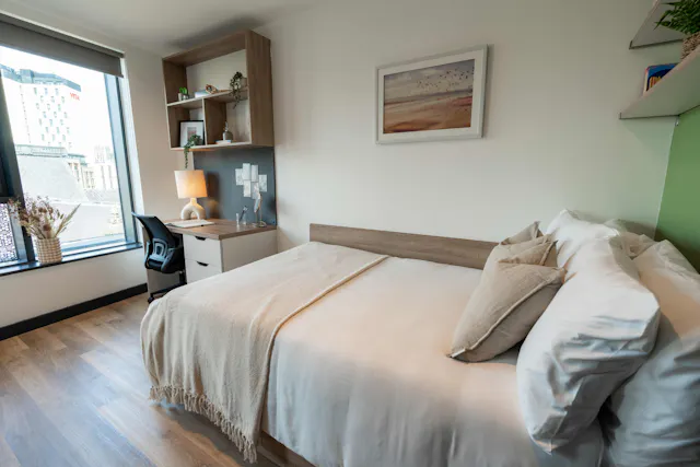 Gold En Suite room image 1
