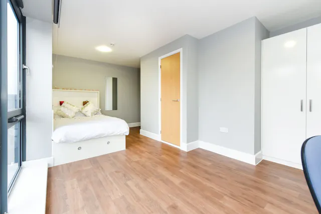 Gold En-Suite room image 2