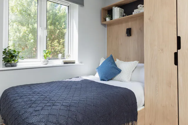 Gold En-Suite room image 2