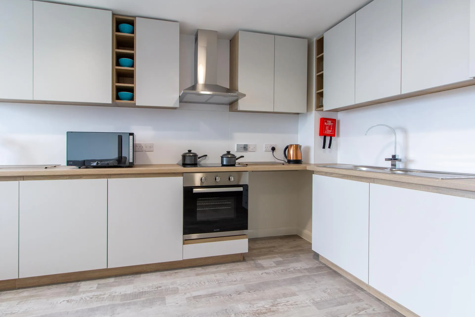 Gold En Suite (High Floors) KITCHEN 4