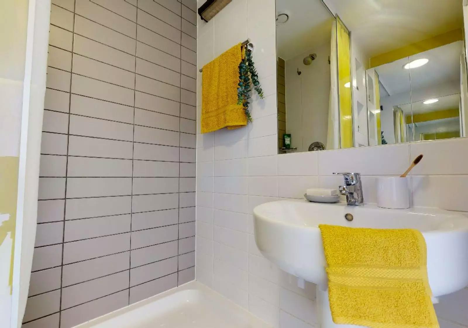 Gold En Suite Plus