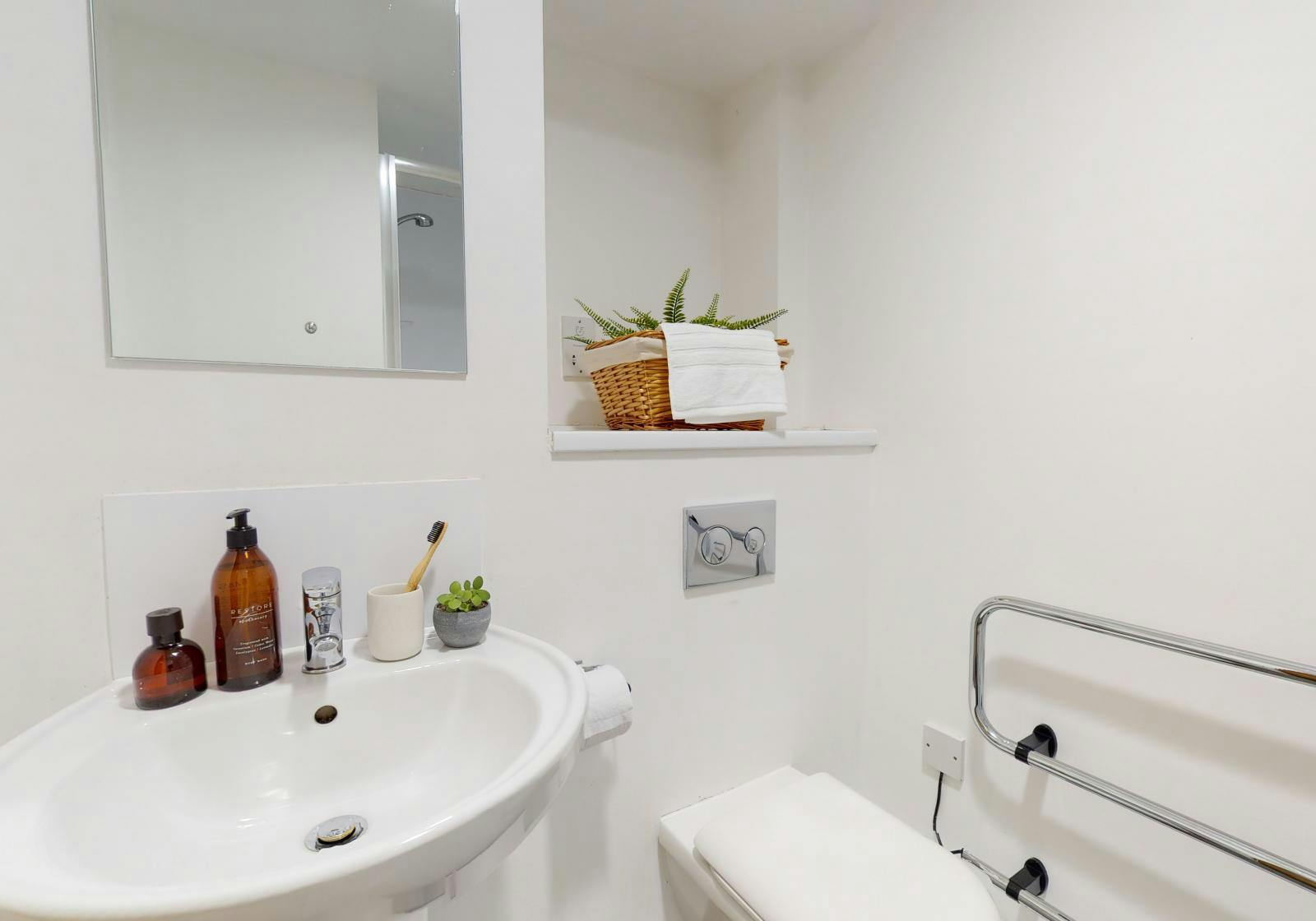 Gold En Suite Plus
