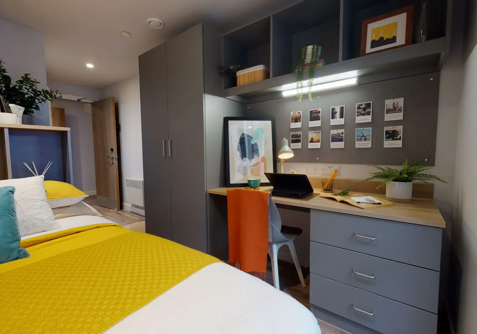 Gold En Suite Plus