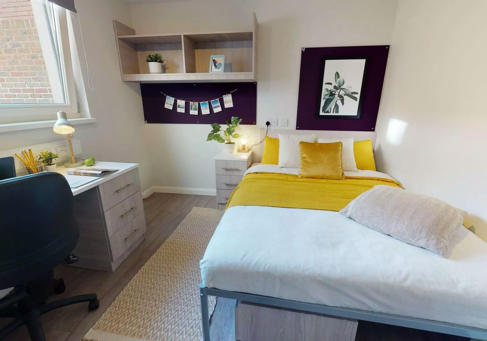 Gold En Suite Plus