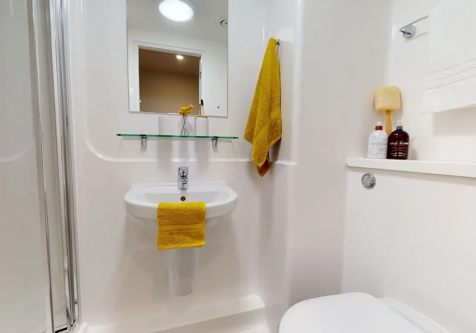 Gold En Suite