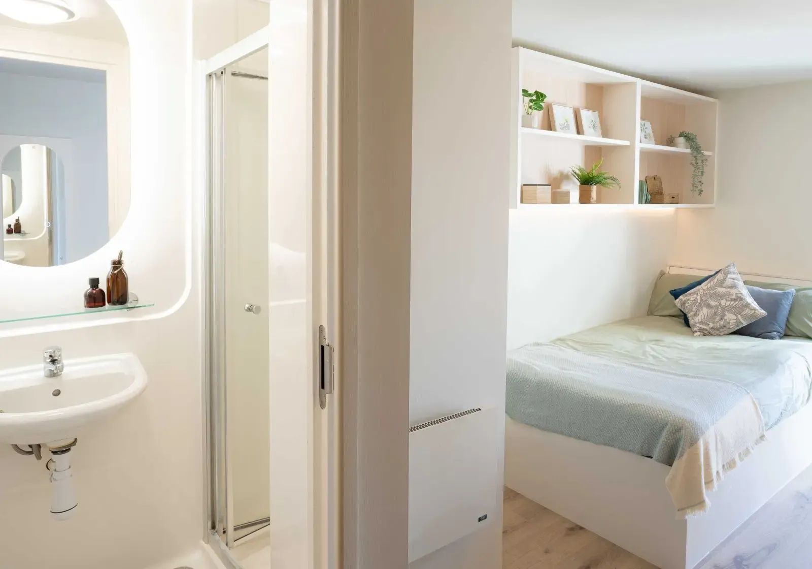 Gold En Suite