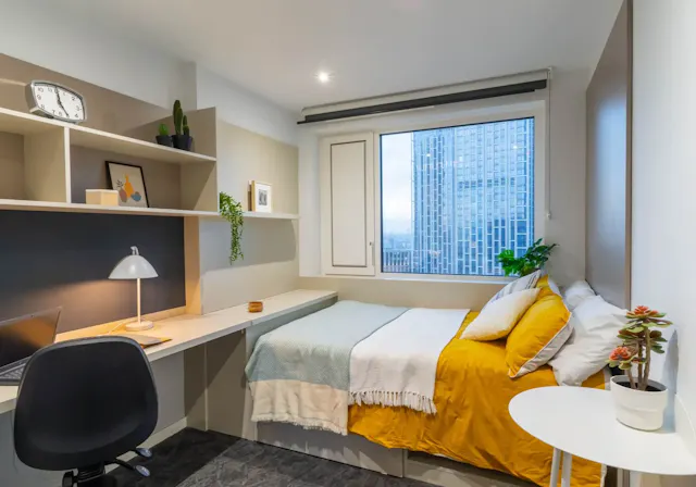 Gold En Suite room image 1