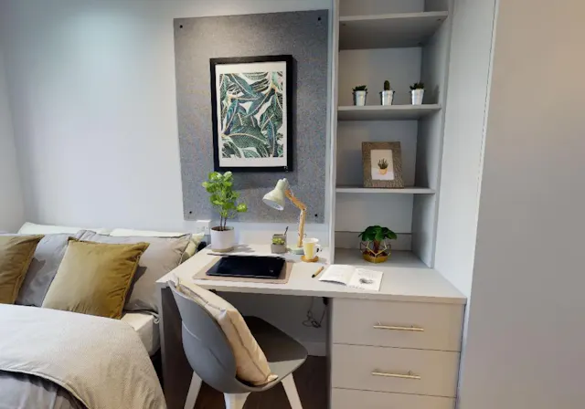Gold En Suite room image 1