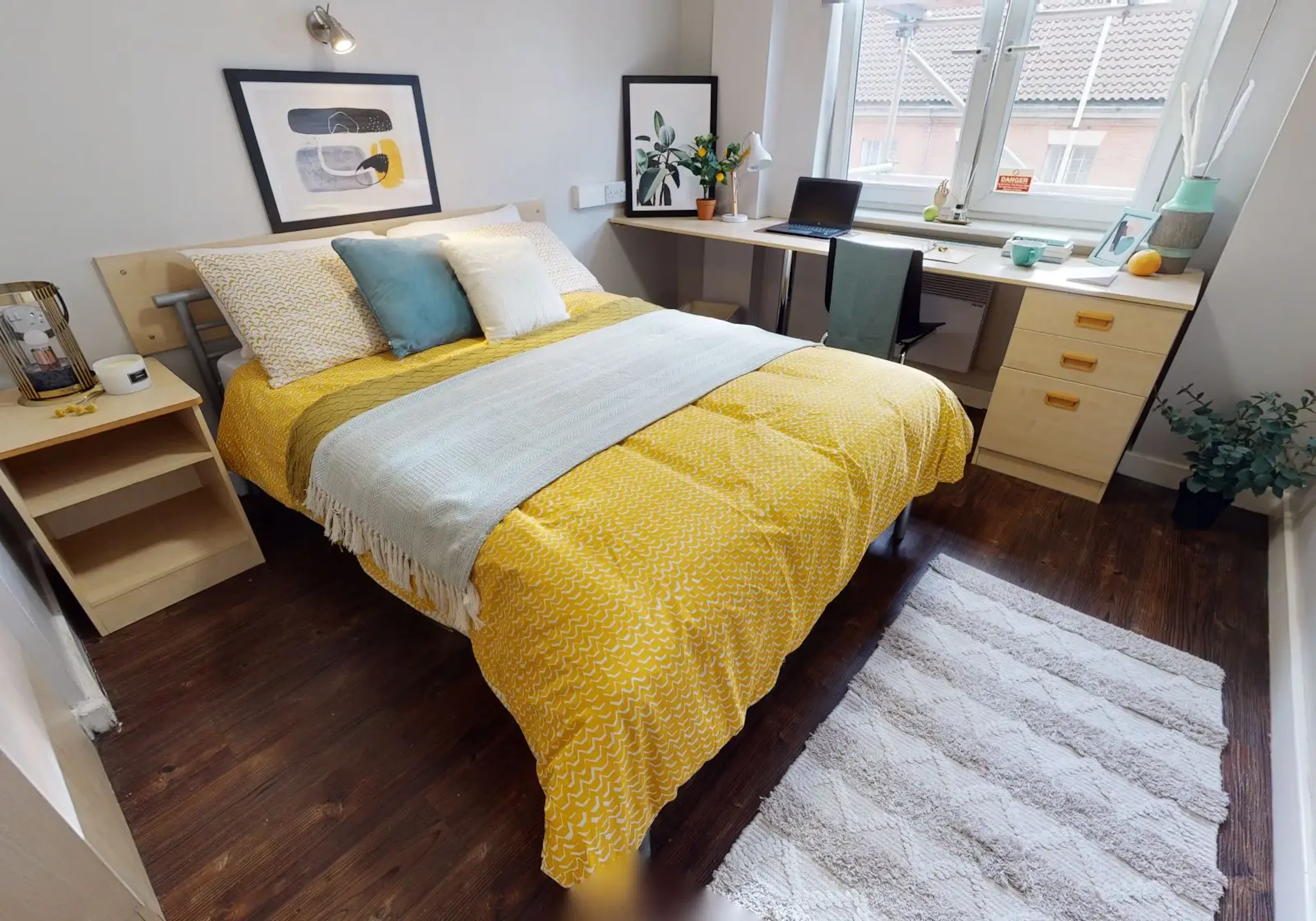 Gold En Suite ROOM 3