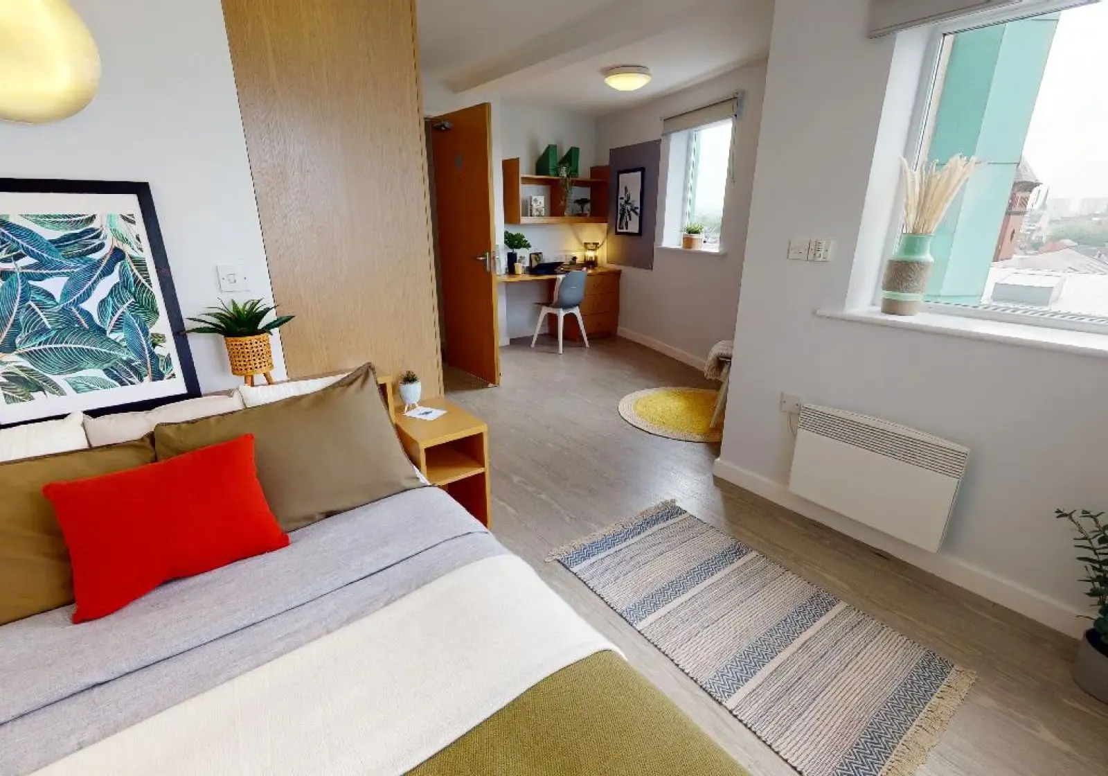 Gold En Suite
