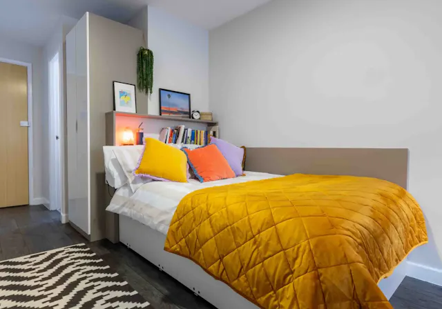 Gold En Suite room image 1