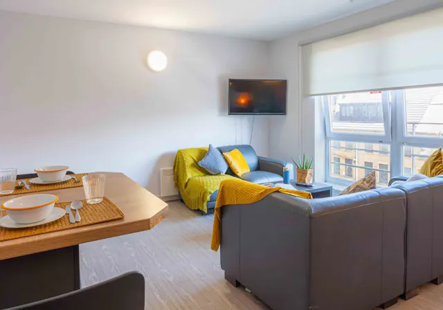 Gold En Suite room image 6