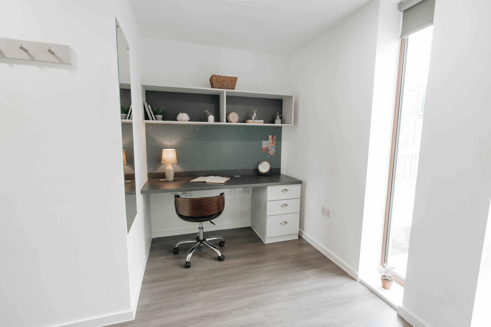 Gold Ensuite (3 Bed Flat)