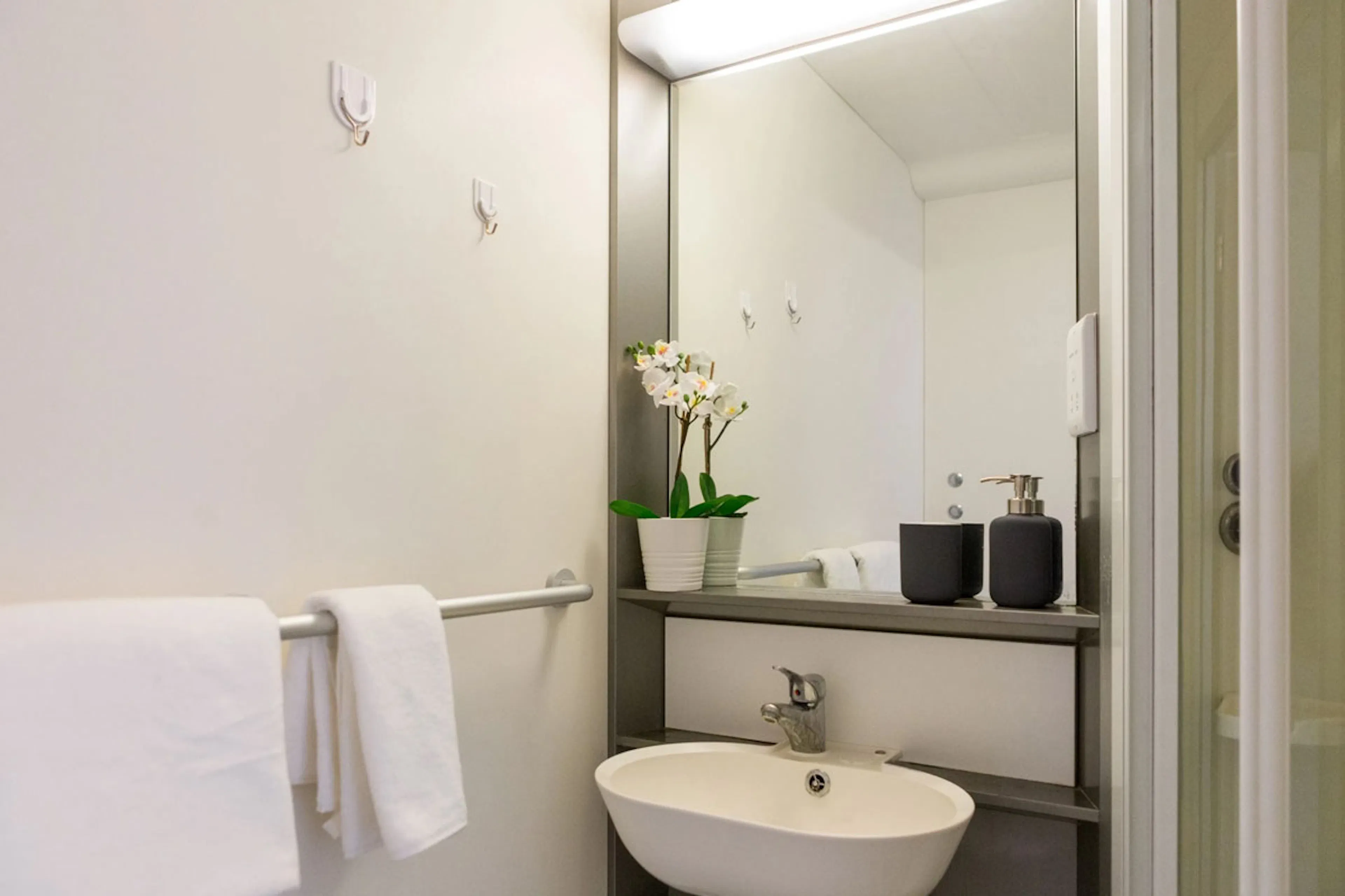 Gold Ensuite Lower Level BATHROOM 4