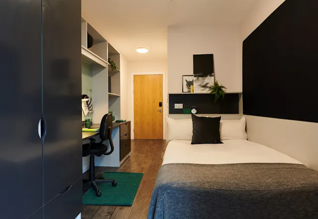 Gold En-Suite room image 1