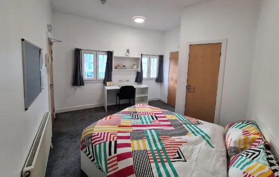 Gold Plus Ensuite room image 1